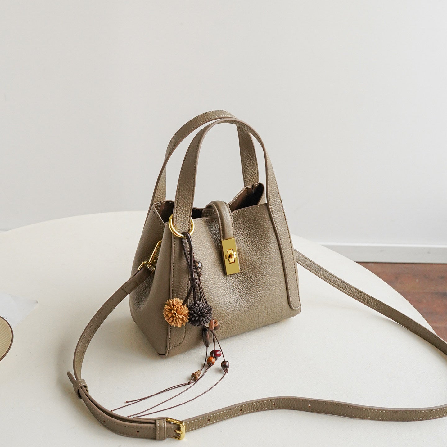 Lychee Pattern Bucket Bag