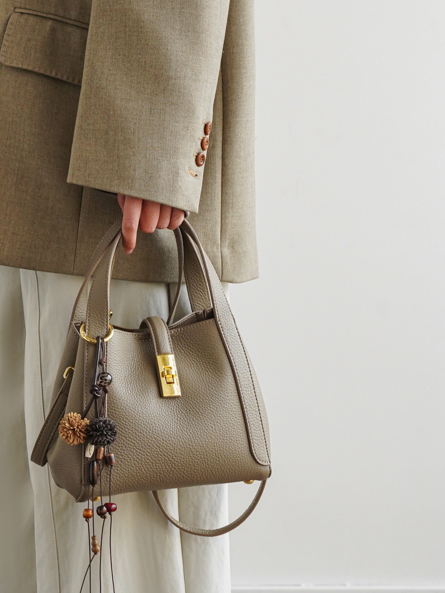 Lychee Pattern Bucket Bag