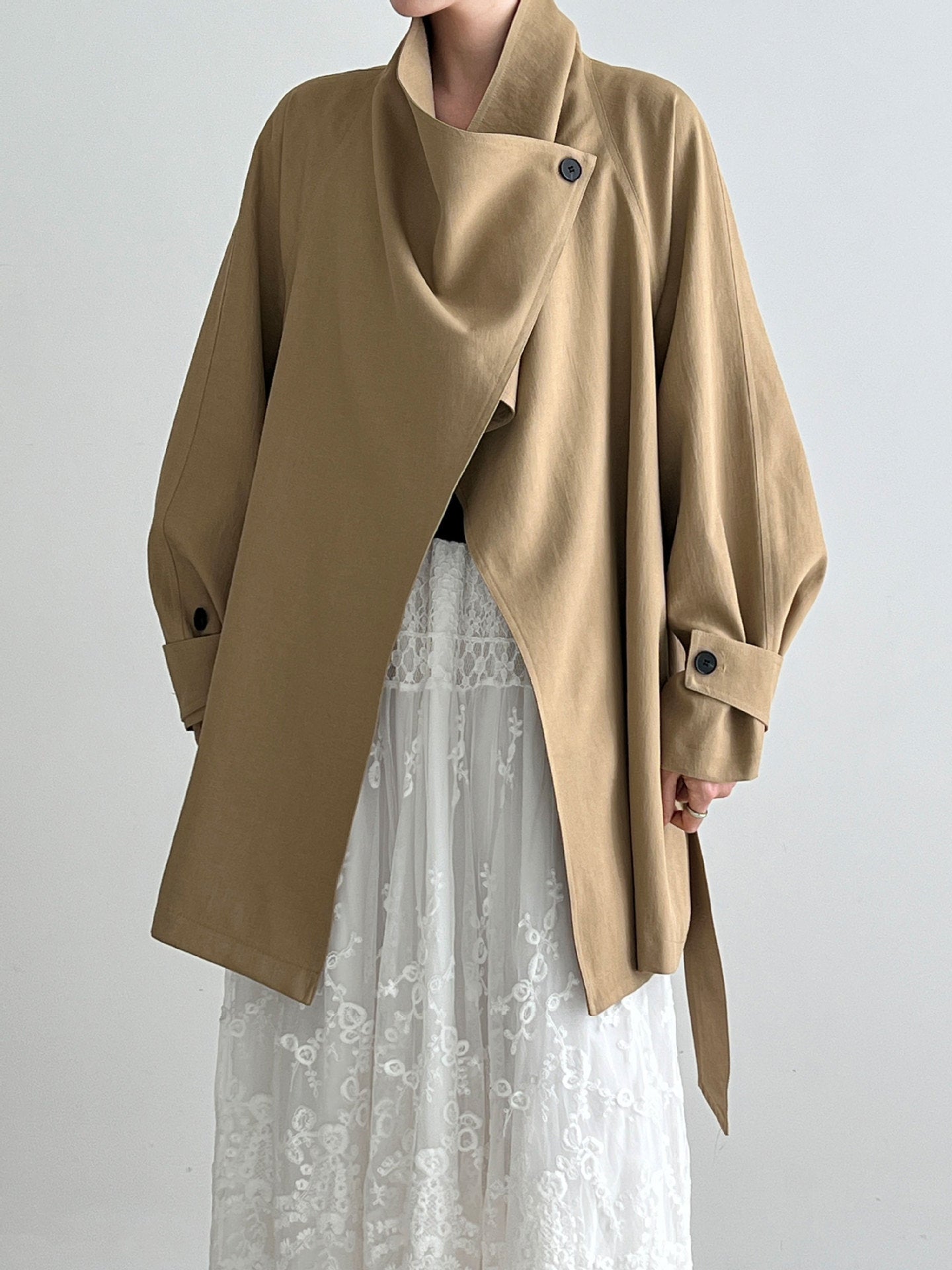 Trench coat with large lapels